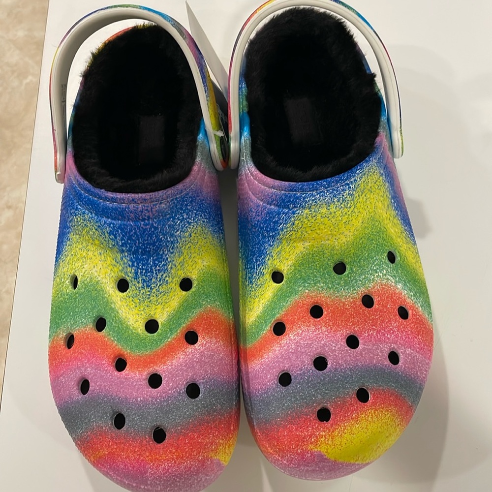 Men’s CROCS classic lined spray dye clog size 13